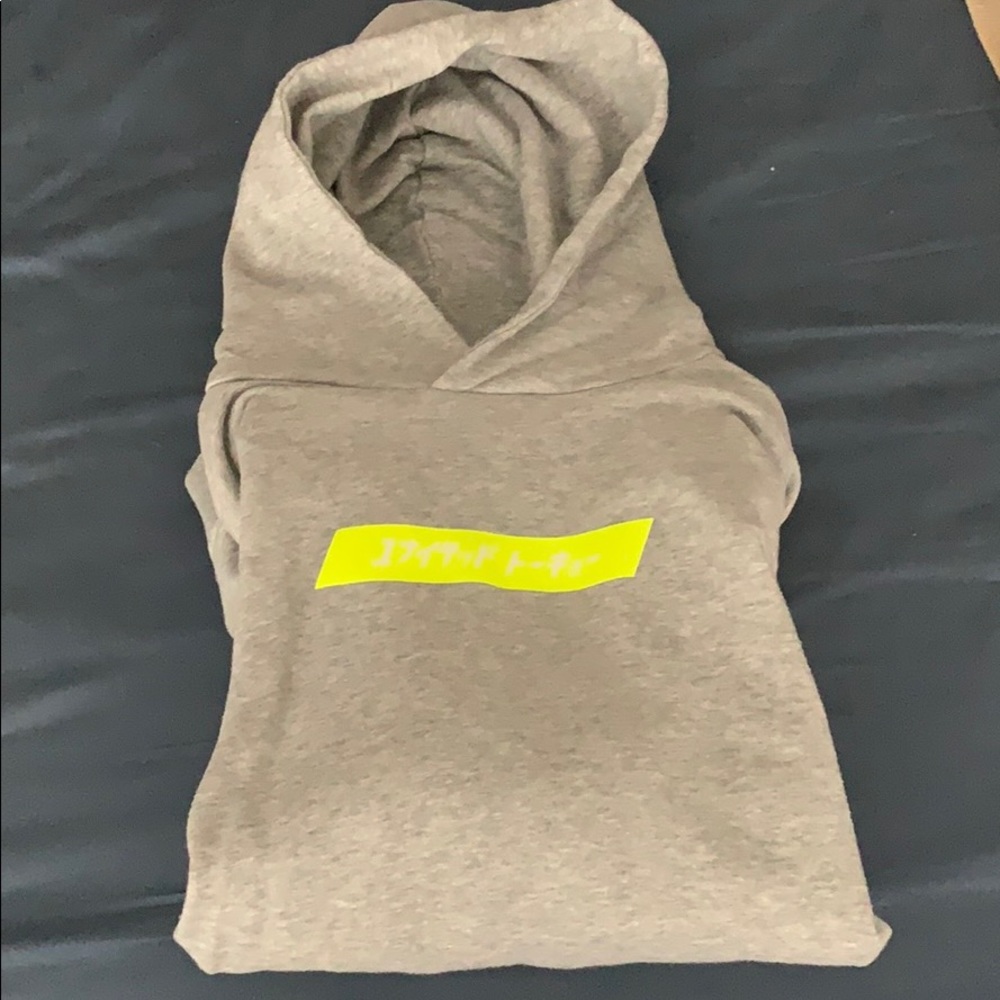 United Tokyo oversized grey sweater hoodie